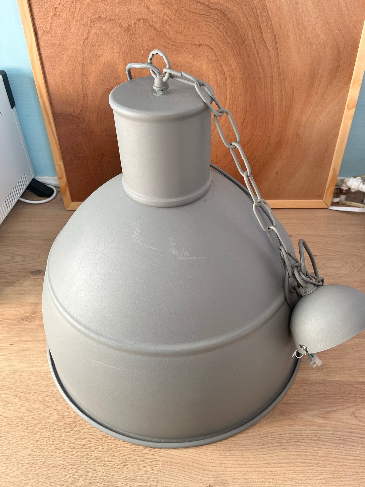 2 Grote grijze industriële hanglamp - KARWEI, Huis en Inrichting, Ophalen, Gebruikt, Metaal, E27 (groot)