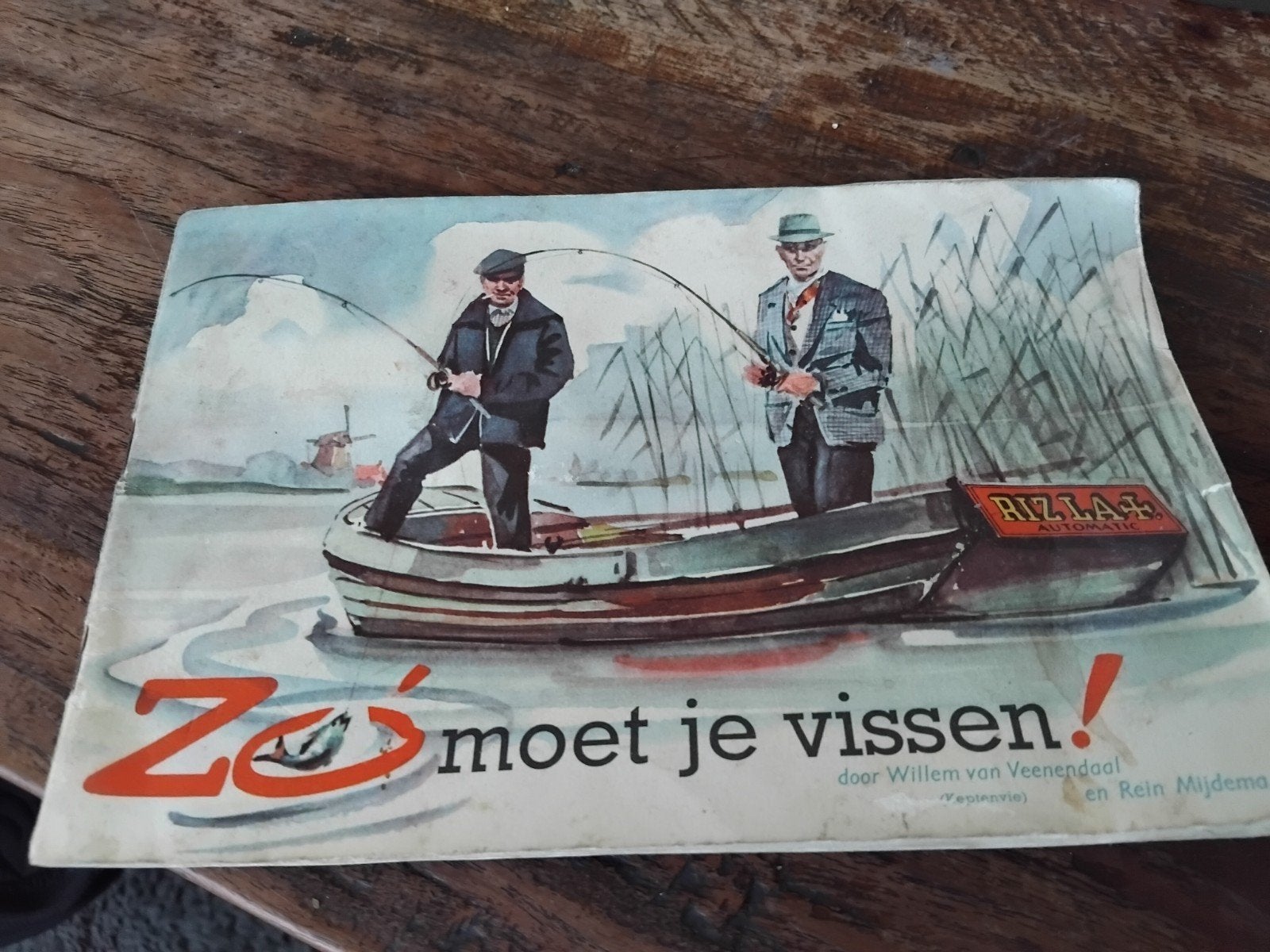 Vintage Rizla visgids: Zo moet je vissen! (1950s), Ophalen of Verzenden, Gelezen, Willem van Veenendaal en Rein Mijdema, Watersport en Hengelsport