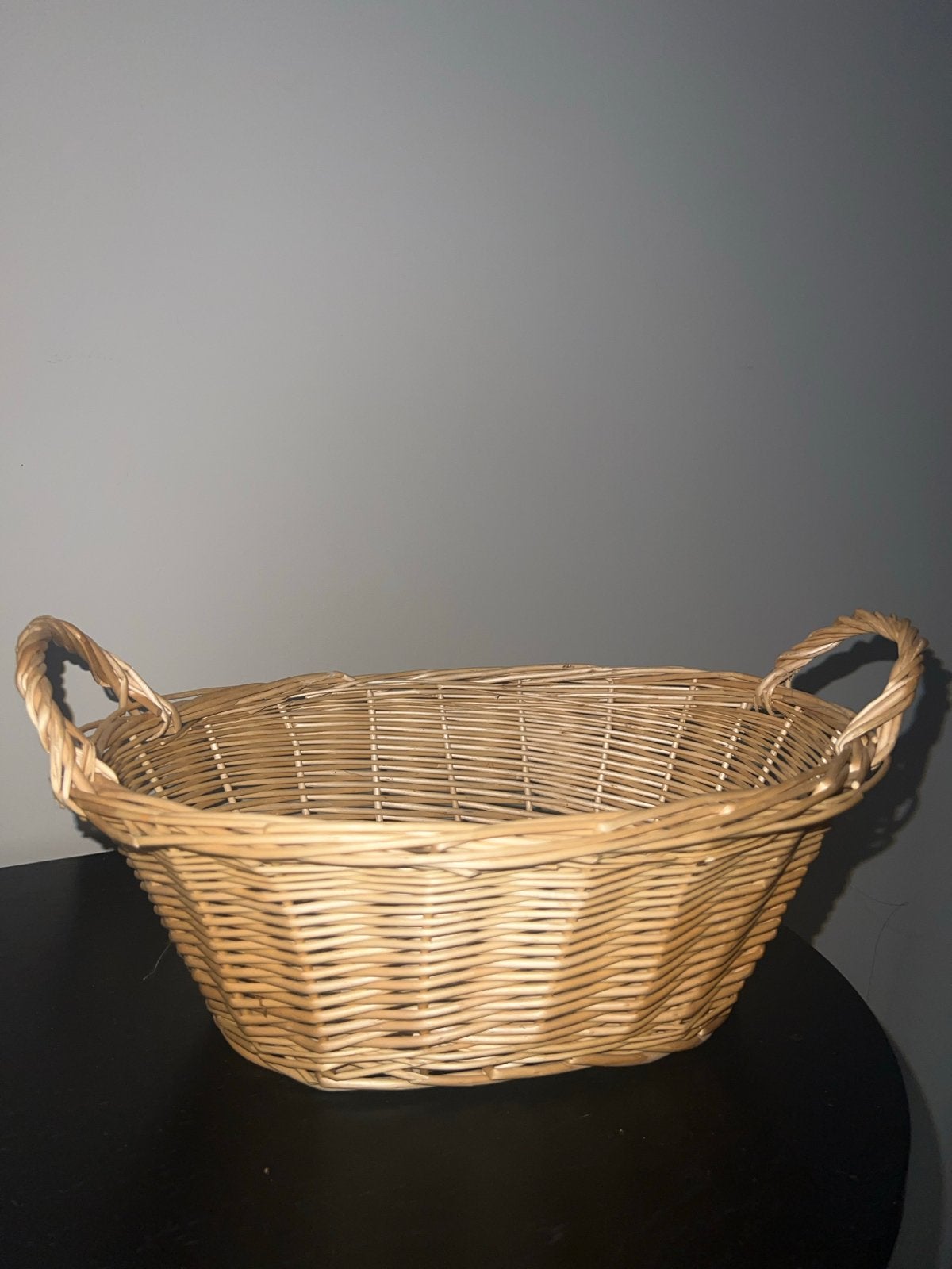 Decoratieve rieten mand met handvatten, Gebruikt, Gevlochten, Mand, Ophalen of Verzenden