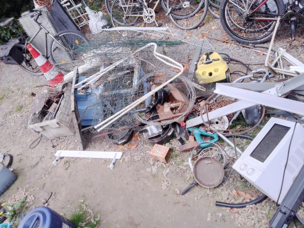 Oud ijzer. 70 euro, Doe-het-zelf en Verbouw, Metalen, Ophalen of Verzenden, Gebruikt