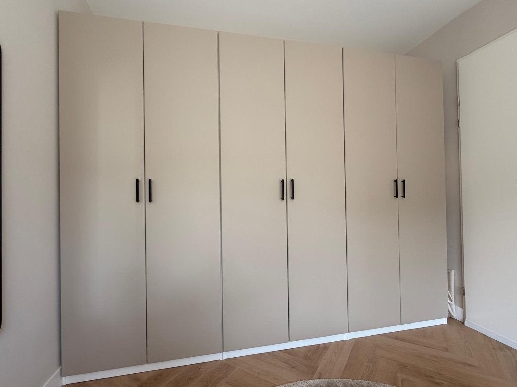 IKEA PAX 3 meter breed met REINSVOLL deuren incl verlichting, Ophalen, Overige materialen, 200 cm of meer, Zo goed als nieuw