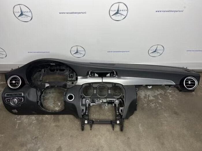 Dashboard van een Mercedes C-Klasse, Ophalen of Verzenden, Gebruikt