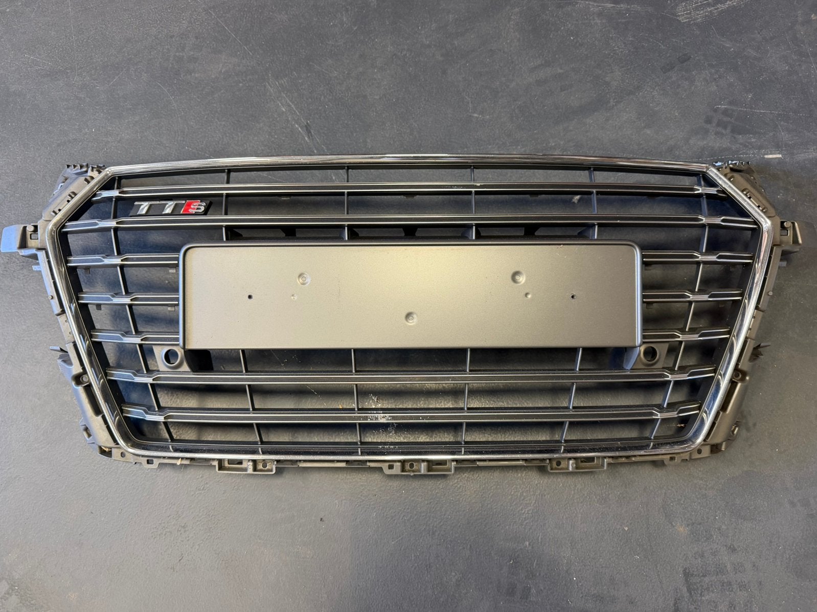 Audi TTS 8S originele grille – 2015 t/m 2018, Ophalen of Verzenden, Voor, Audi, Bumper