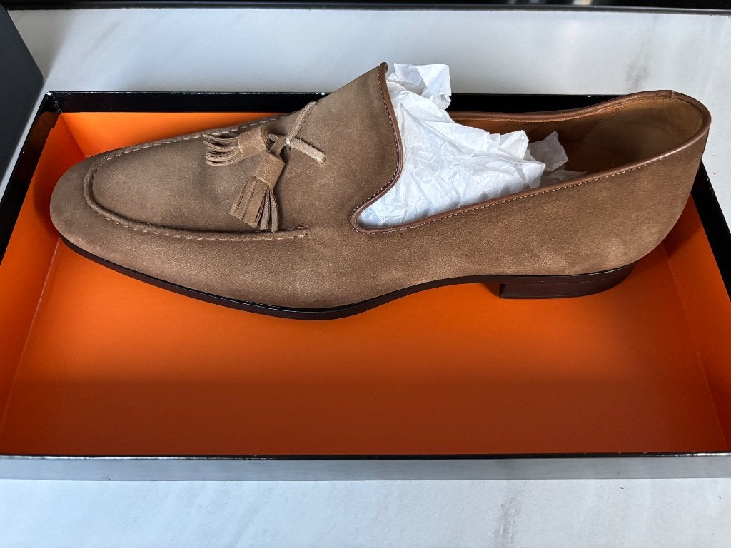 Magnanni suède loafers met kwastjes - Zo goed als nieuw, Loafers, Bruin, Nieuw, Ophalen of Verzenden