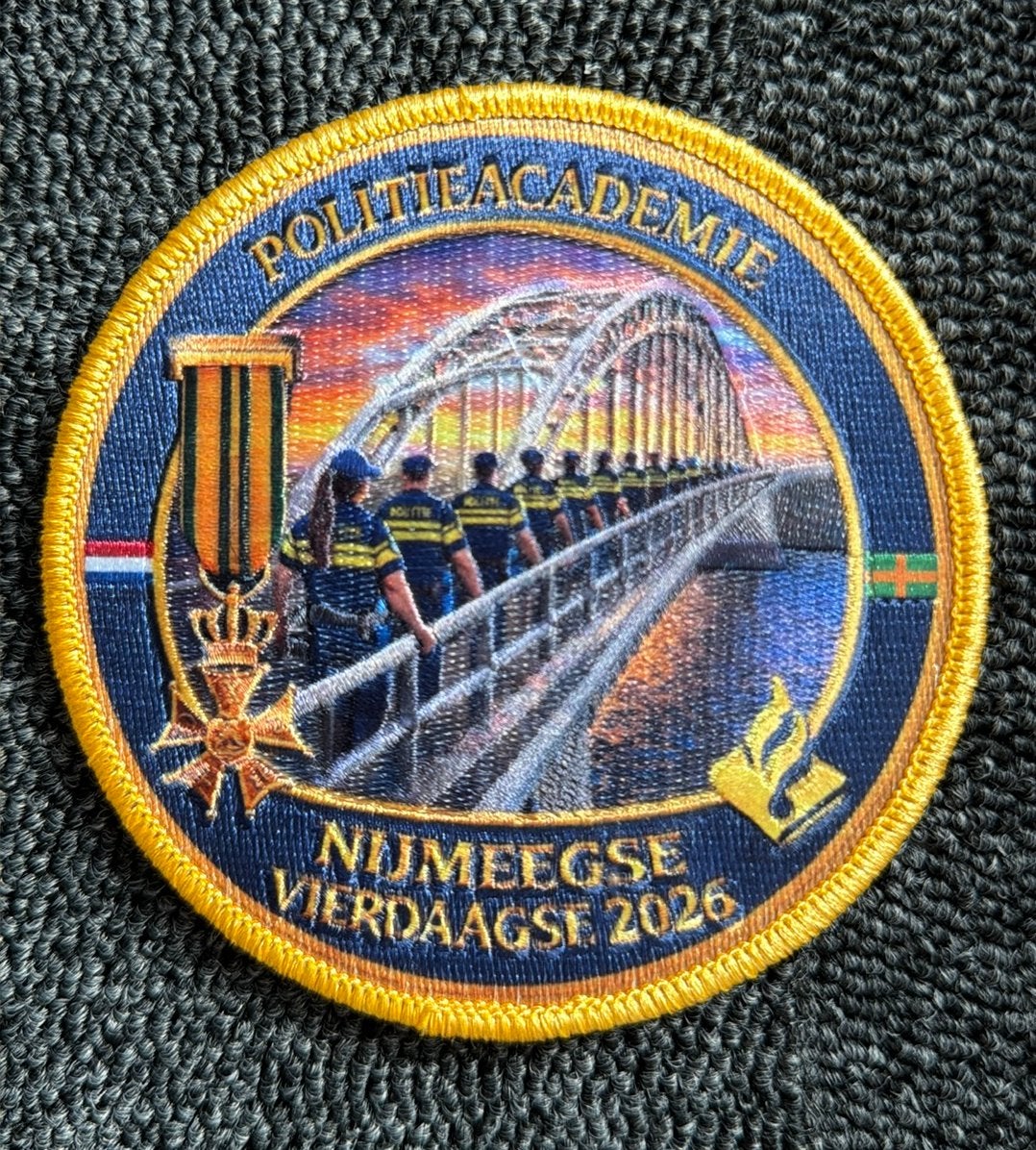 Politie patch Nijmeegse 4daagse 2026, Ophalen of Verzenden, Nederland, Embleem of Badge