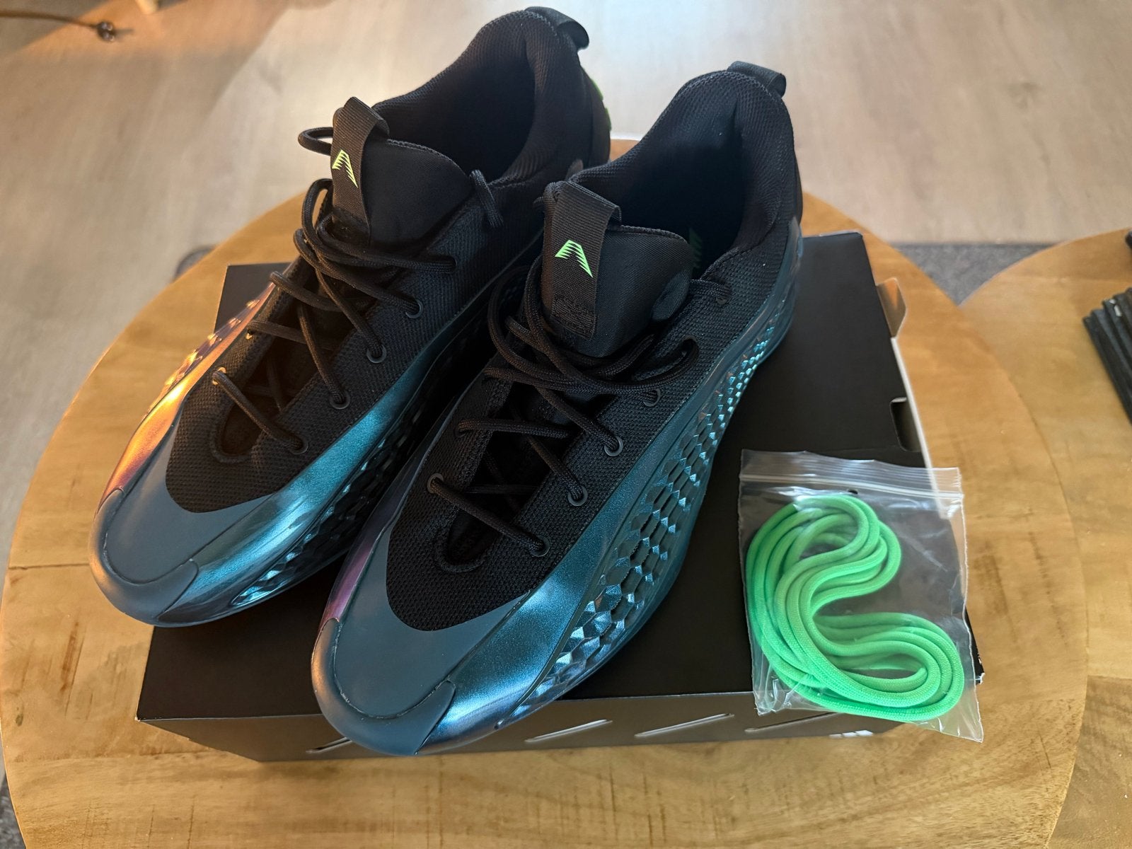 Adidas Anthony Edwards 1 Low Basketball Schoenen, Ophalen, Zo goed als nieuw, Zwart, Sportschoenen
