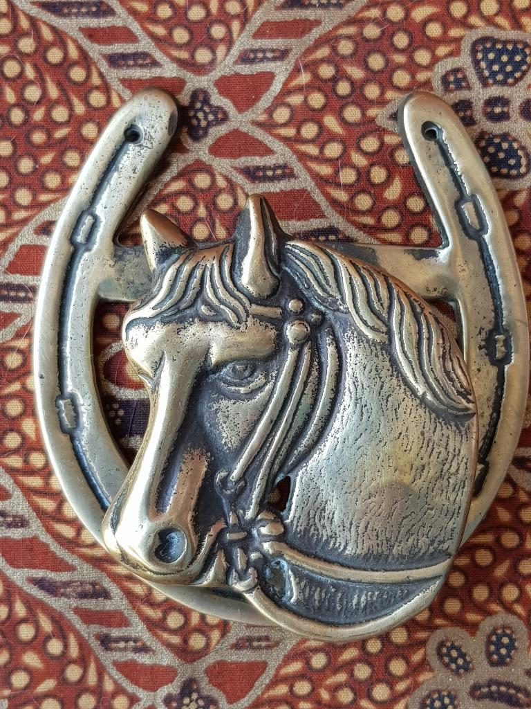 Mooie antieke deurklopper uit Engeland met een paardenhoofd., Antiek en Kunst, Ophalen of Verzenden, Koper