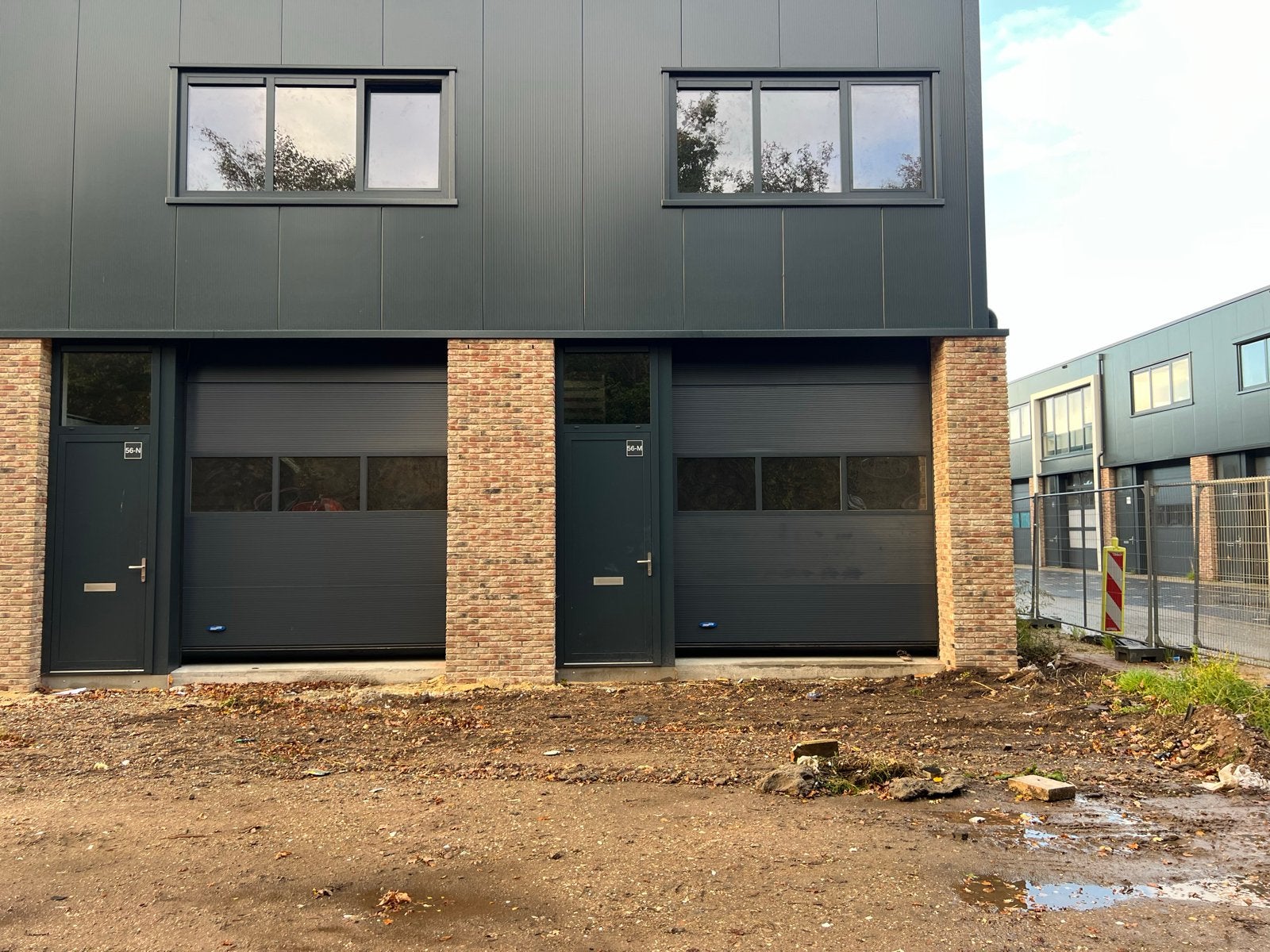 2 Bedrijfshallen te Huur - ca. 52m² per verdieping (4x), Huur, Bedrijfsruimte