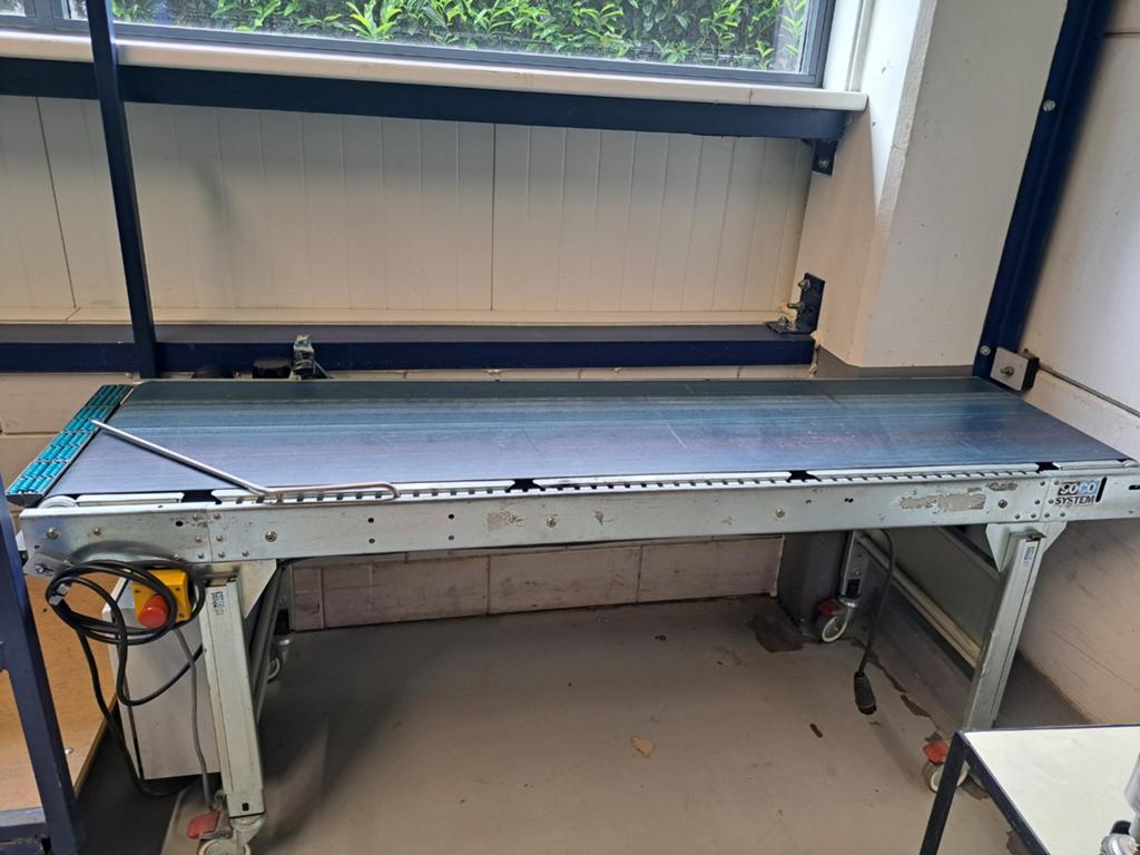 Robuuste transportband 2m met motor en wielen  150 euro, Ophalen of Verzenden