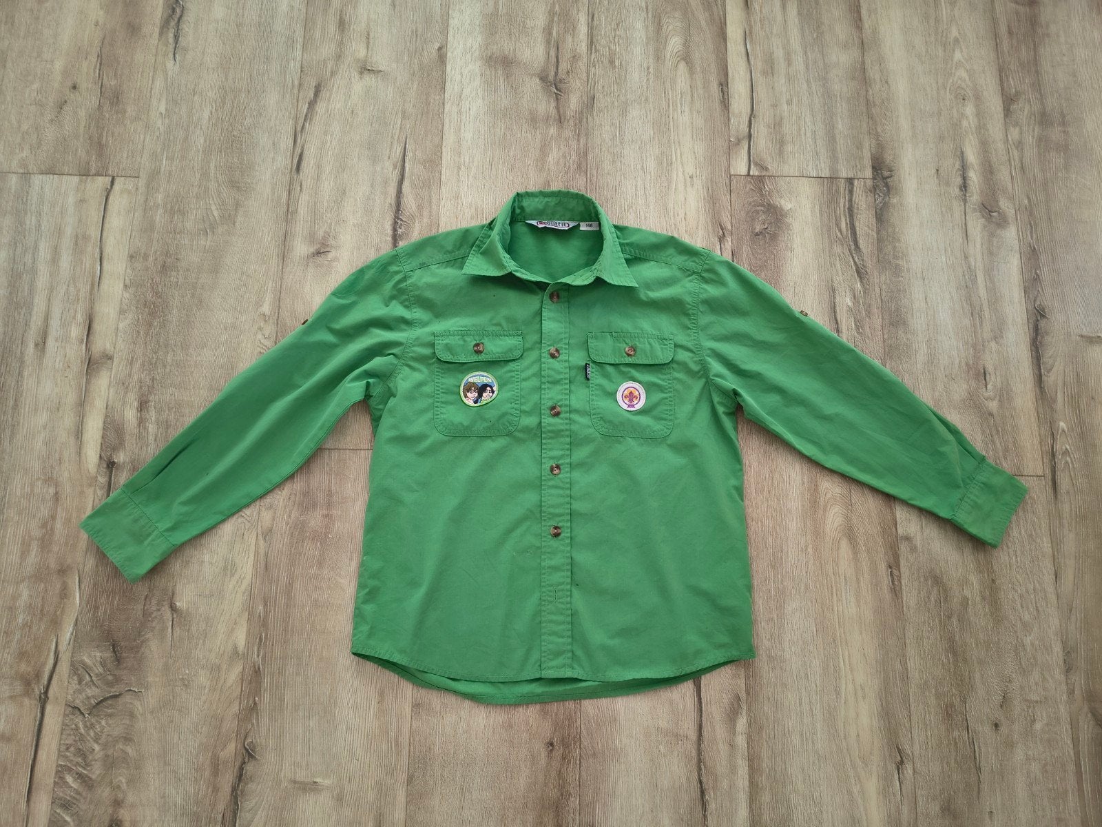 Mooie groene scoutingblouse, Welpen uniform, Scoutfit, 146., Verzamelen, Scouting, Onb, Ophalen of Verzenden, Kleding, Onb