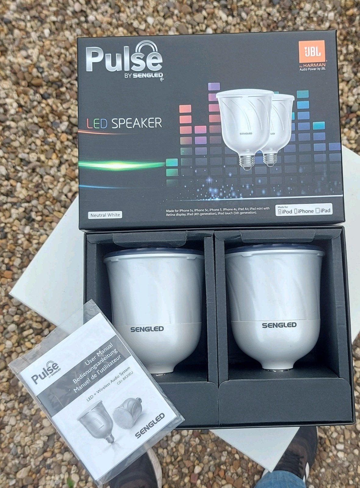 Ledlampen met ingebouwde JBL bluetoothspeaker, 30 tot 60 watt, Led-lamp, Gebruikt, Neutraal wit