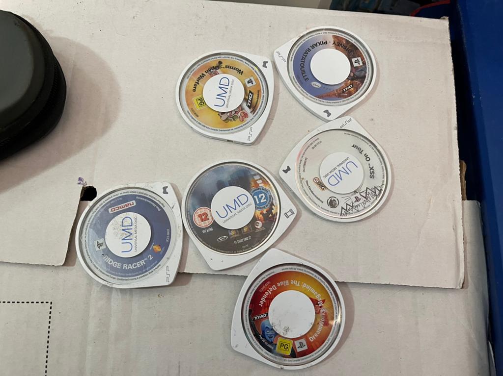Gratis PSP spelletjes divers, 1 speler, Ophalen, Zo goed als nieuw, Vanaf 3 jaar