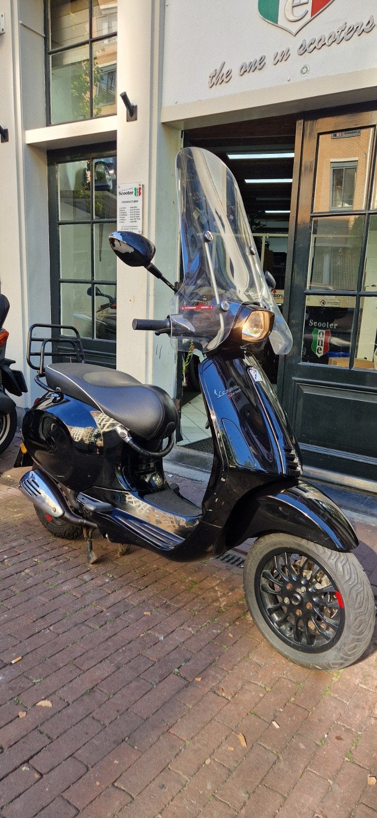 Vespa Sprint 45km 2017 € 1750, Fietsen en Brommers, Scooters | Vespa, Ophalen, Gebruikt, Overige modellen, Maximaal 45 km/u