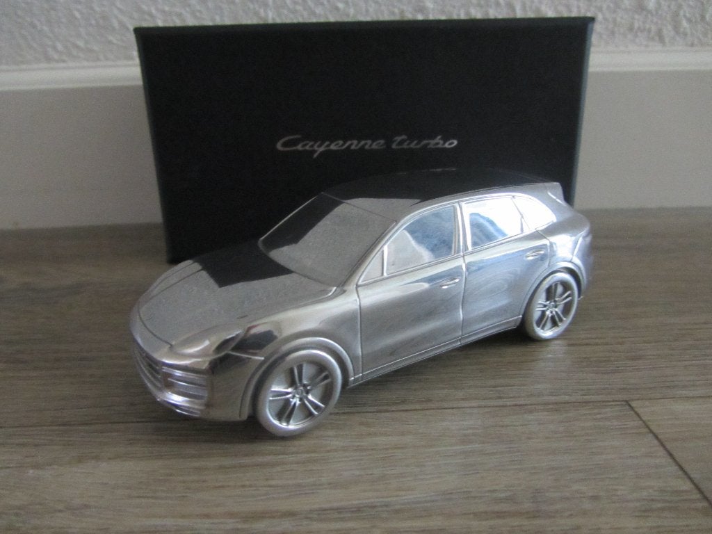 Porsche Cayenne E3 Turbo Presse Papier, Paperweight, Hobby en Vrije tijd, Modelauto's | 1:43, Ophalen of Verzenden, Nieuw, Auto