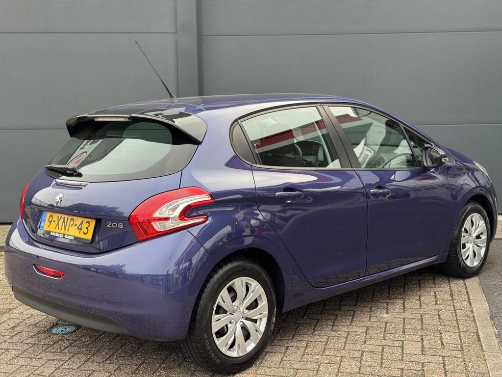 Peugeot 208 LIKE / Geen Import / 100% Onderhoud, Auto's, Peugeot, Voorwielaandrijving, Euro 5, Gebruikt, 31 €/maand