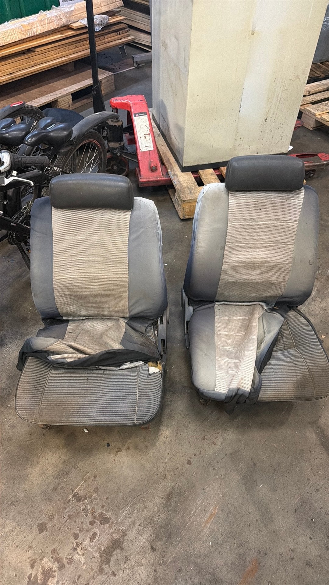 Toyota land cruiser HJ60 stoelen, Ophalen of Verzenden, Toyota