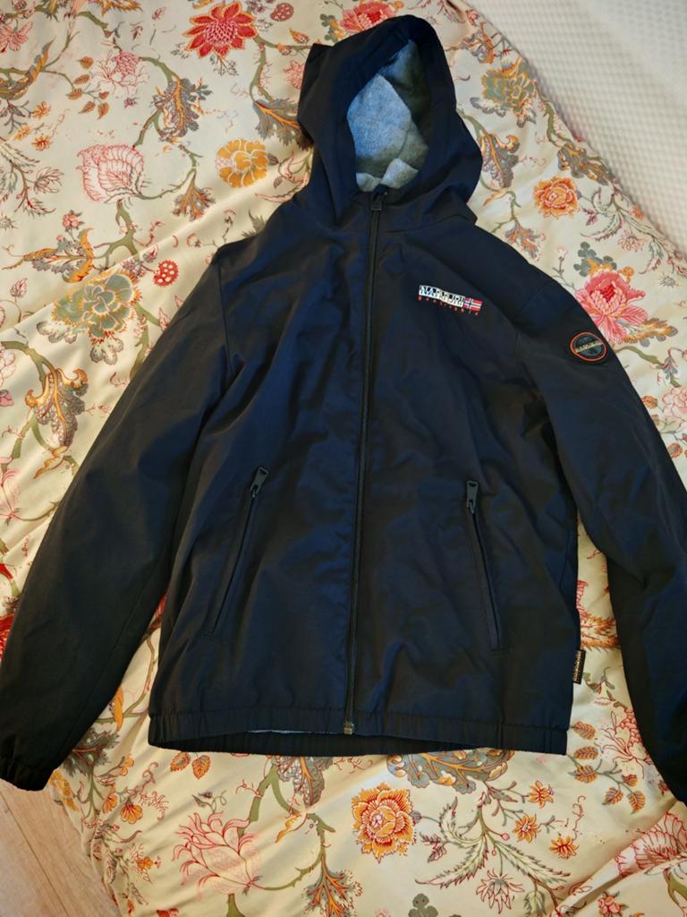 Napapijri tussenjas Zwart Maat 152, Kinderen en Baby's, Kinderkleding | Maat 152, Ophalen of Verzenden, Jongen of Meisje, Jas