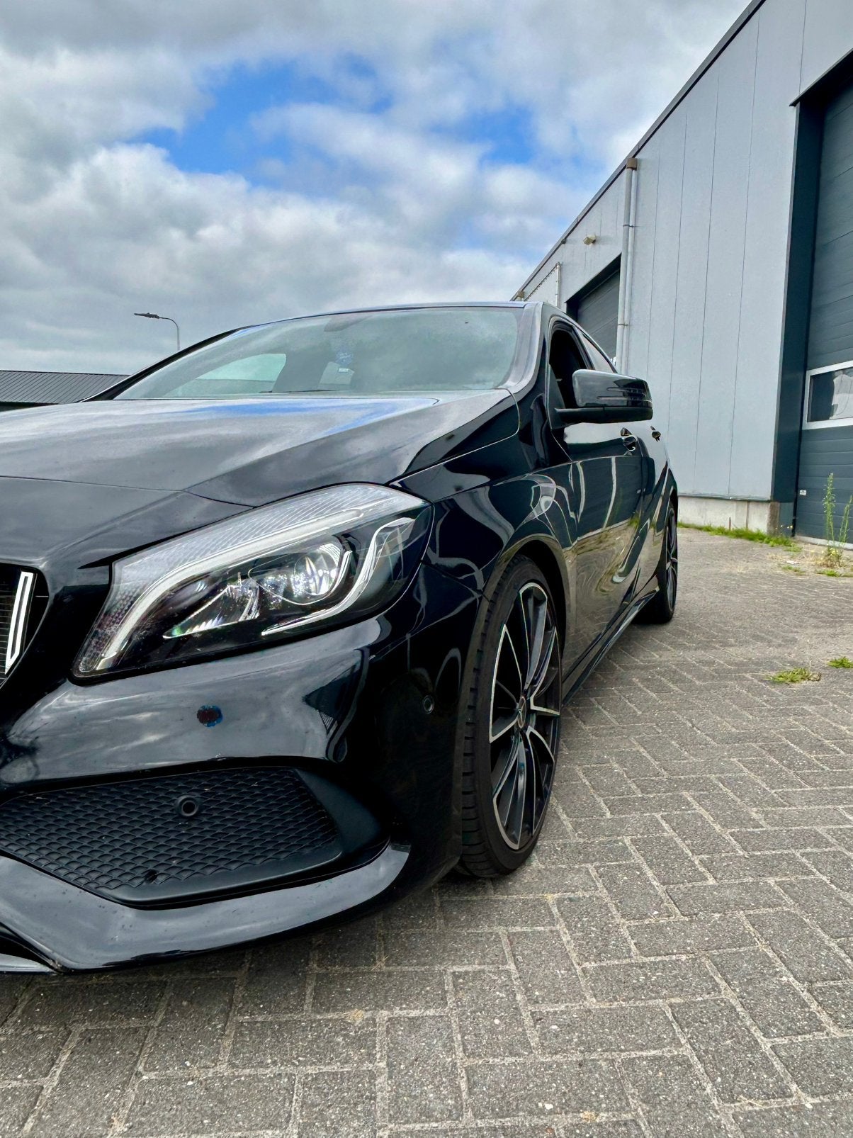Foto 3 van Mercedes-Benz A-Klasse A220 d 177pk 7G-DCT 2017 Zwart