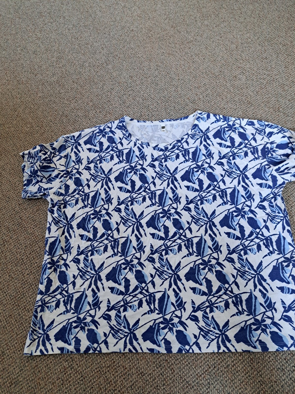 t shirt  hema, Ophalen of Verzenden, Zo goed als nieuw, Maat 46/48 (XL) of groter, Korte mouw