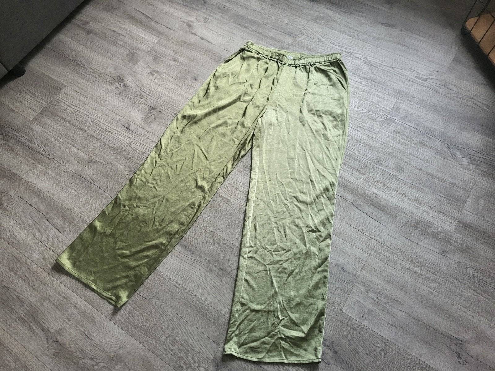 Loavies Satijnen Broek Maat XL - Olijfgroen, Maat 46/48 (XL) of groter, Ophalen of Verzenden, Loavies, Lang