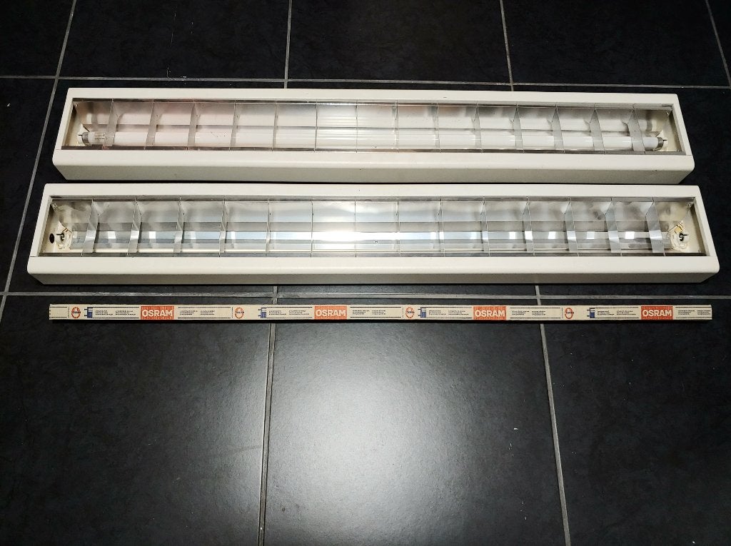 Mooie tl bak armatuur met nieuwe tl lamp afm. 125X18cm, Ophalen of Verzenden, Gebruikt, TL- en paneelverlichting