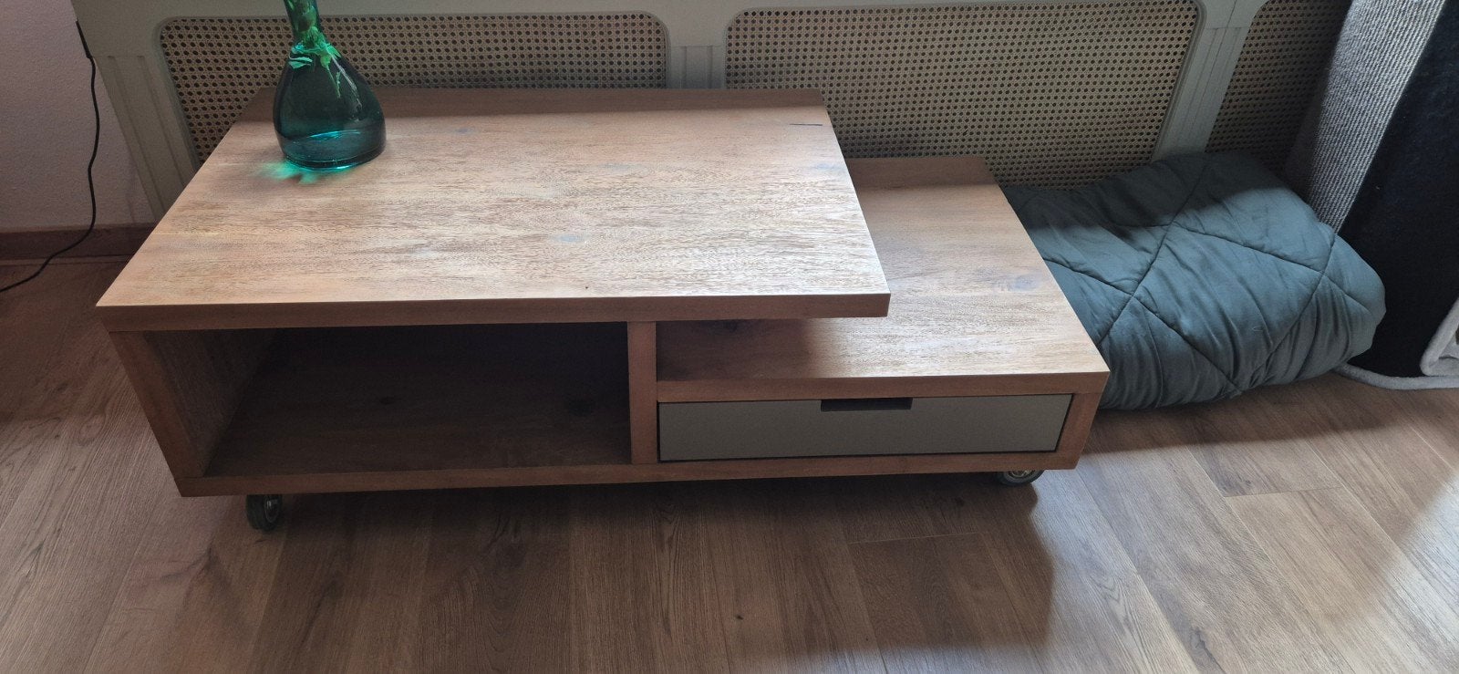 Henders & Hazel salontafel met lade en wieltjes, Ophalen, 100 tot 150 cm, 50 tot 100 cm, Zo goed als nieuw