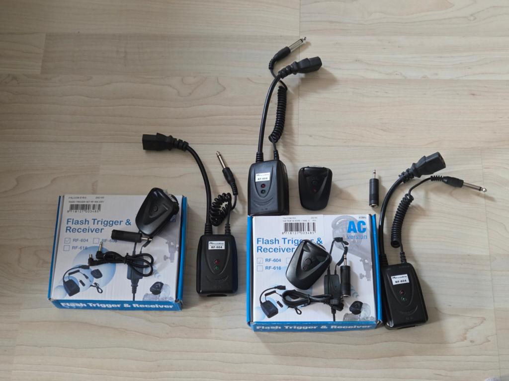 Set 3 x Flash Trigger & Receiver model RF-604, Ophalen of Verzenden, Overige typen