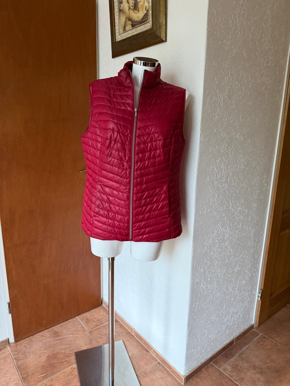 C&A The Outerwear Gewatteerde Bodywarmer - Maat 44, Kleding | Dames, Ophalen of Verzenden, Zo goed als nieuw, Maat 42/44 (L), Rood