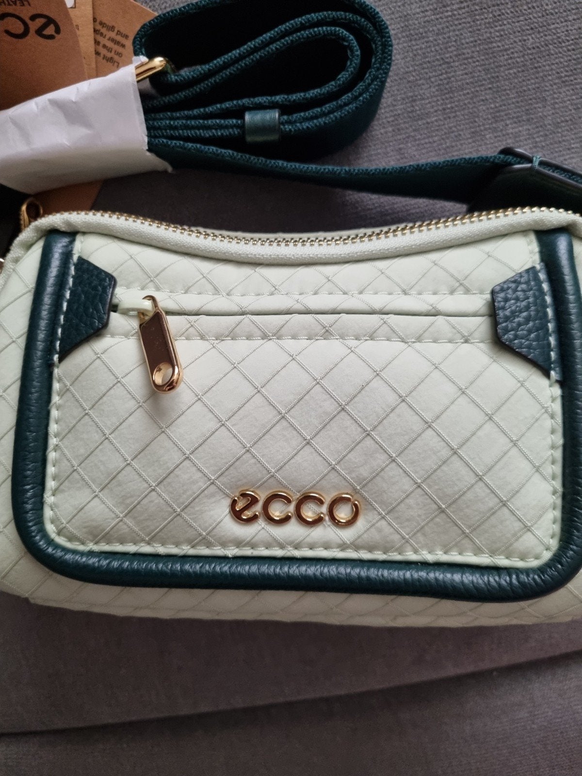 Nieuw Ecco damestasje mintgroen donkergroene details goudkl., Ophalen of Verzenden, Nieuw, Groen, Schoudertasje