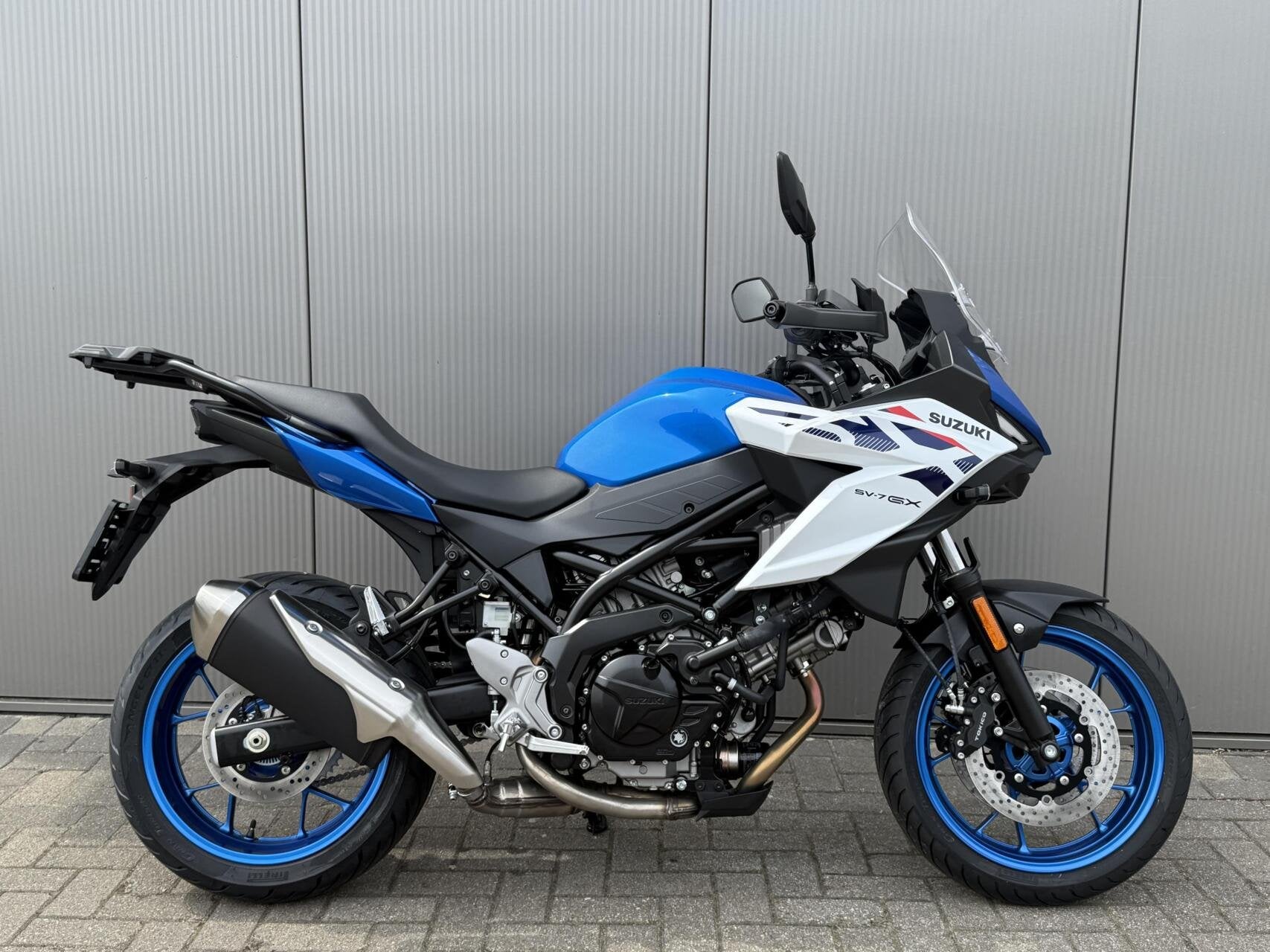 Suzuki SV-7GX, Bedrijf, Toermotor, 645 cc, 12 t/m 35 kW