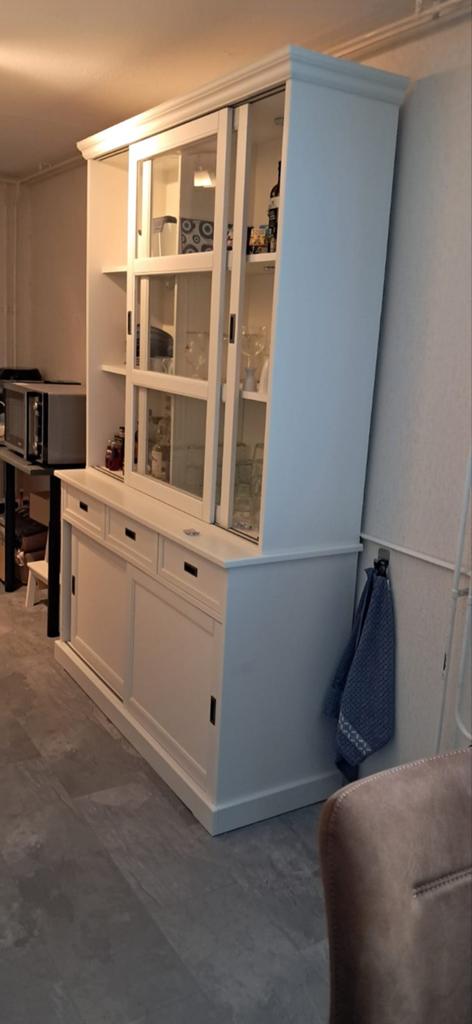 IKEA Buffetkast - Zo goed als nieuw, Huis en Inrichting, Kasten | Buffetkasten, Modern klassiek, Ophalen of Verzenden, Zo goed als nieuw