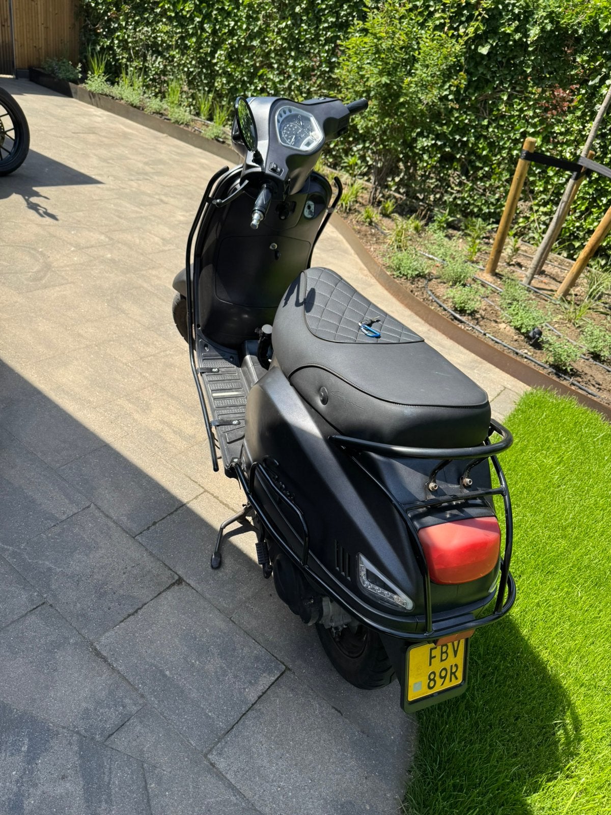 Santini Capri Scooter (NIEUW MOTORBLOK), Ophalen, Overige modellen, Maximaal 45 km/u, Zo goed als nieuw