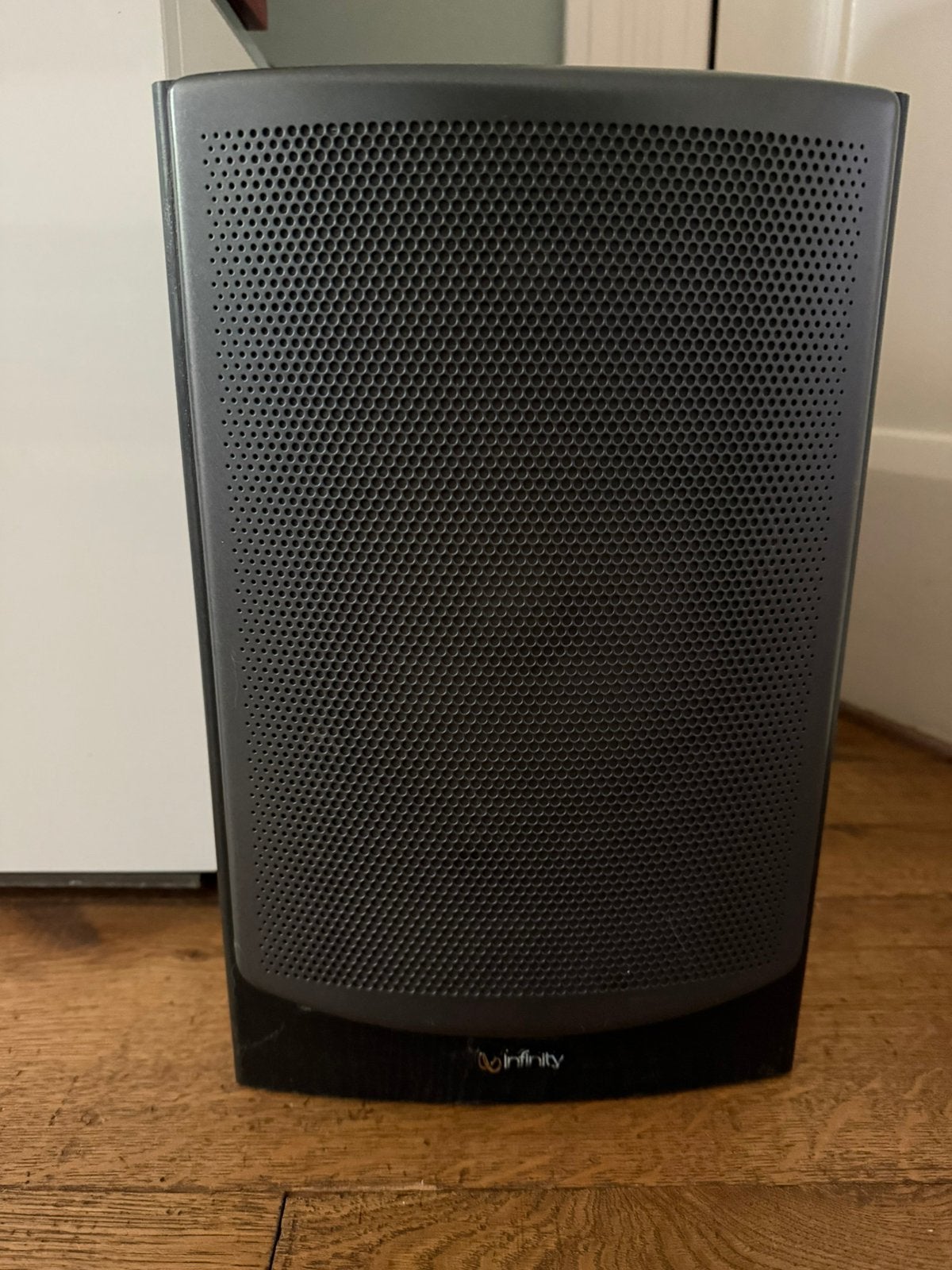 Infinity luidsprekers/boxen, Zo goed als nieuw, 60 tot 120 watt, Front, Rear of Stereo speakers, Ophalen