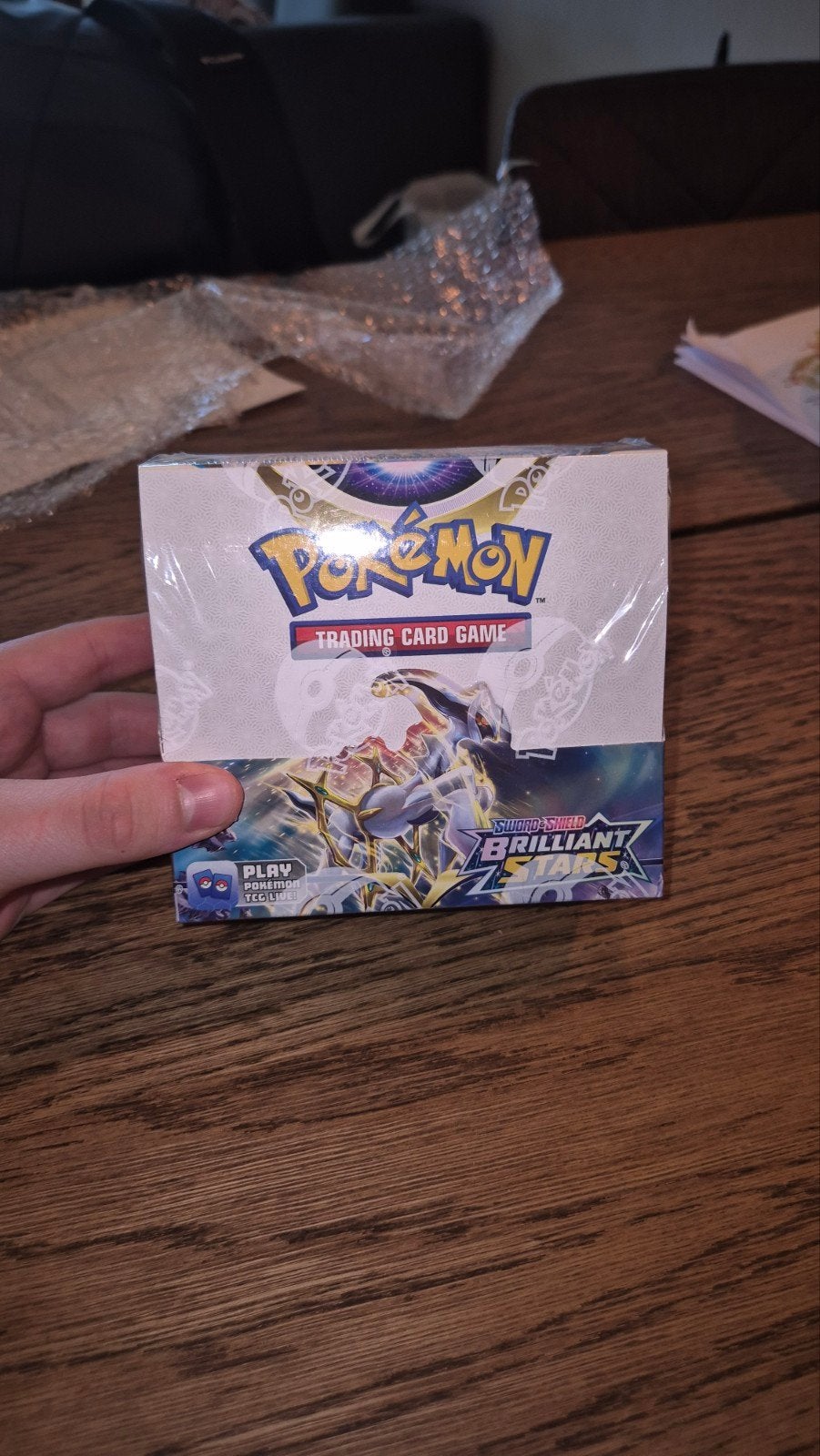Pokémon Brilliant Stars Booster Box, Hobby en Vrije tijd, Verzamelkaartspellen | Pokémon, Ophalen of Verzenden, Nieuw, Boosterbox