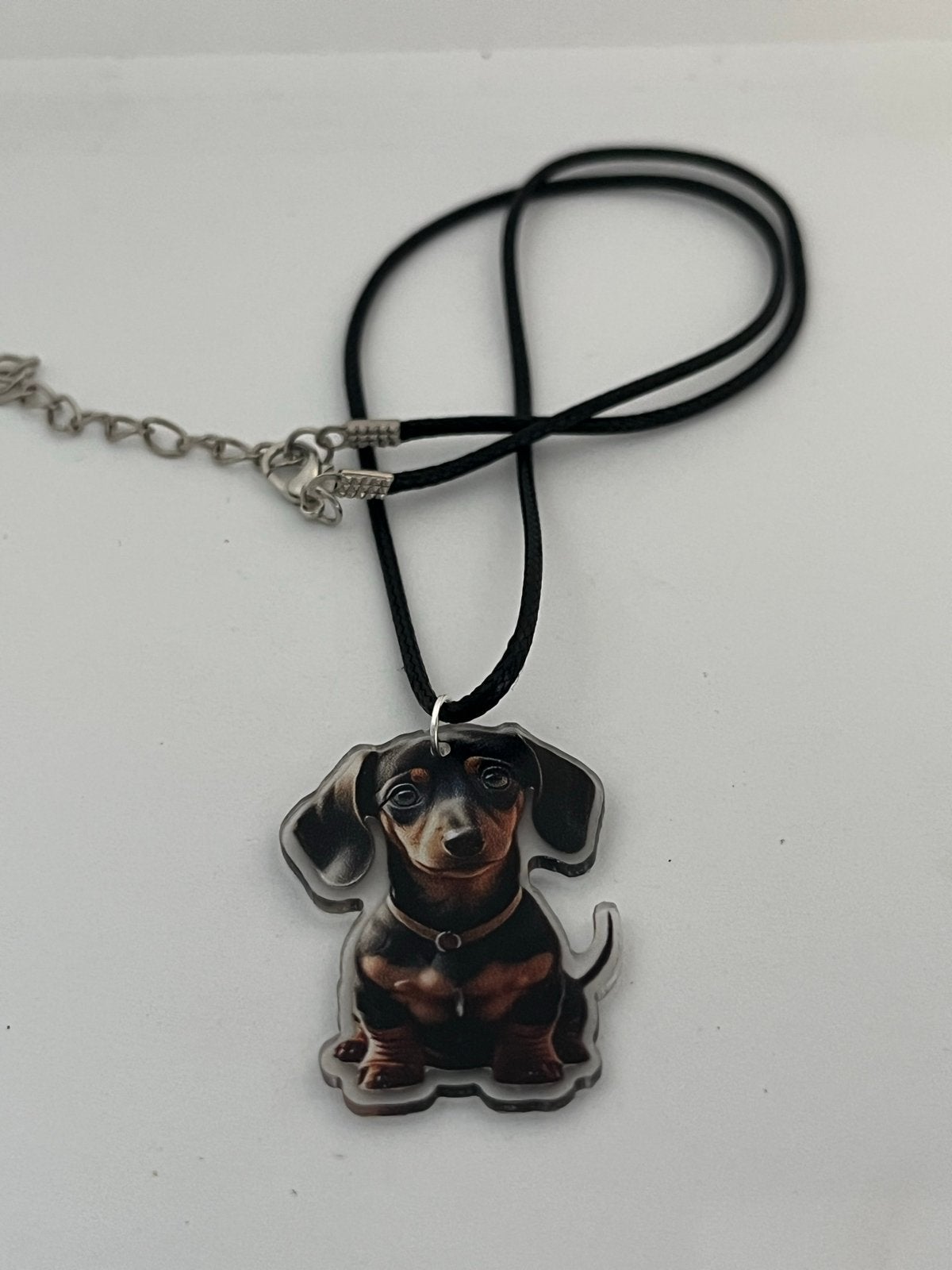 Nieuwe Teckel Ketting - Hanger met Hondje, Met hanger, Kunststof, Verzenden, Zwart