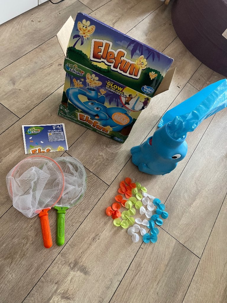 Elefun Glow in-the-dark editie, Hobby en Vrije tijd, Gezelschapsspellen | Bordspellen, Een of twee spelers, Ophalen of Verzenden