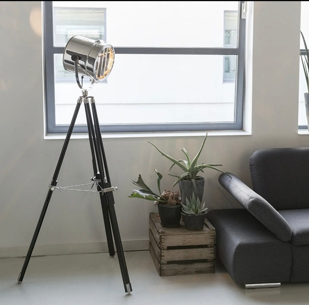 Vloerlamp Tripod Surveyor 1, Ophalen, Gebruikt, Hout, 150 tot 200 cm