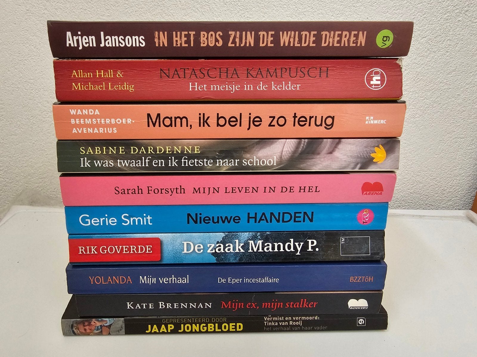 10x waargebeurde misdaadverhalen true crime boeken, Boeken, Ophalen of Verzenden, Gelezen, Diverse auteurs