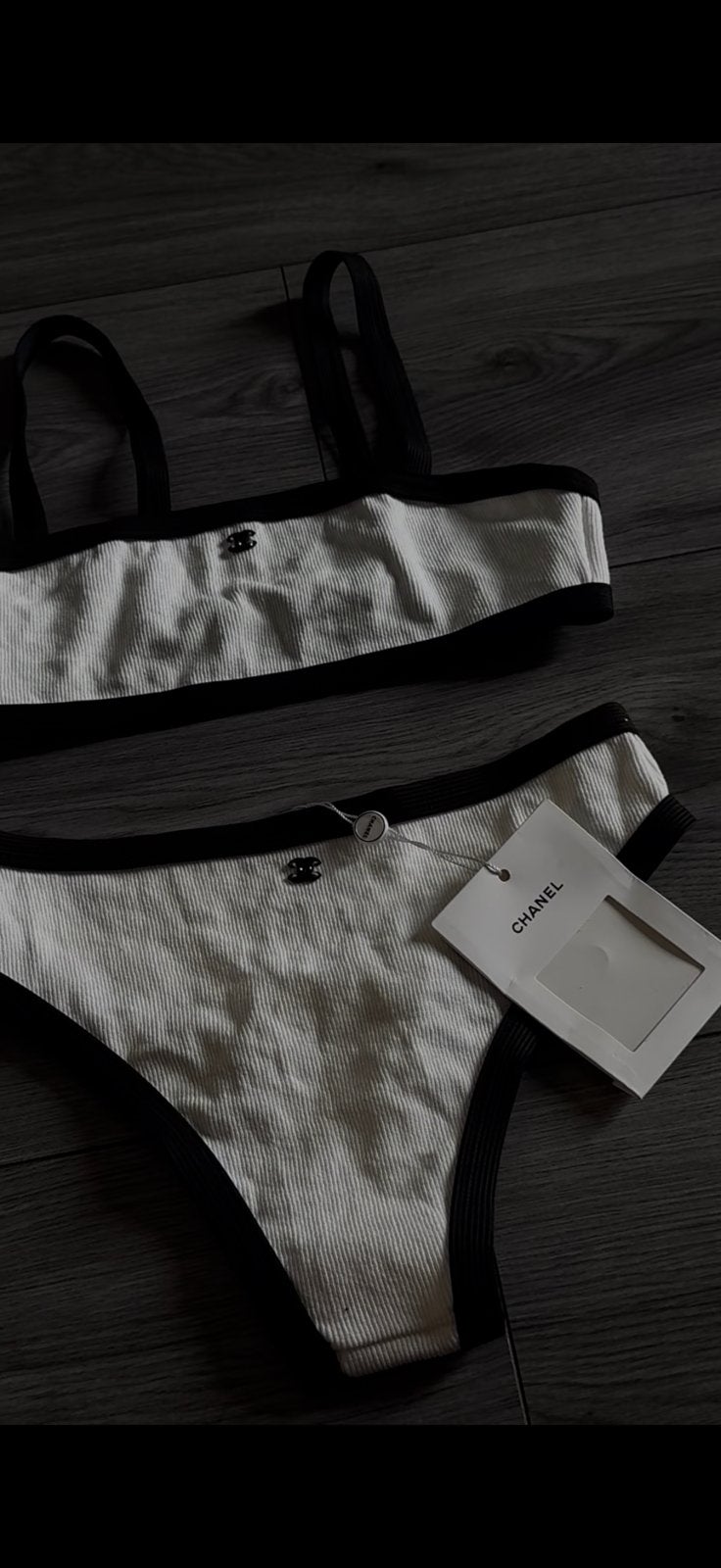 Cc bikini / chanel bikini, Kleding | Dames, Badmode en Zwemkleding, Ophalen of Verzenden, Zo goed als nieuw, Bikini