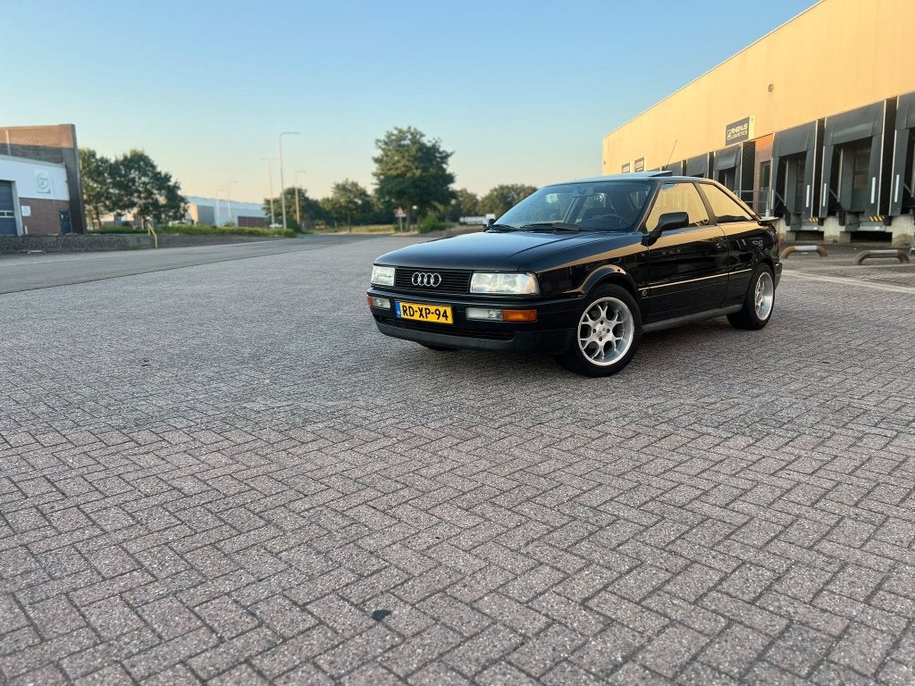 Audi Coupe 2.3 E U9 1988 Zwart, Auto's, Voorwielaandrijving, Handgeschakeld, Particulier, 1500 kg