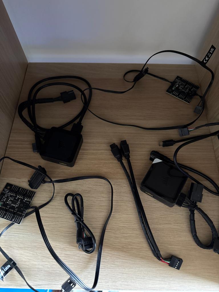 Corsair Commander Pro en RGB Fan LED Hubs, Ophalen of Verzenden, Gebruikt, Intern