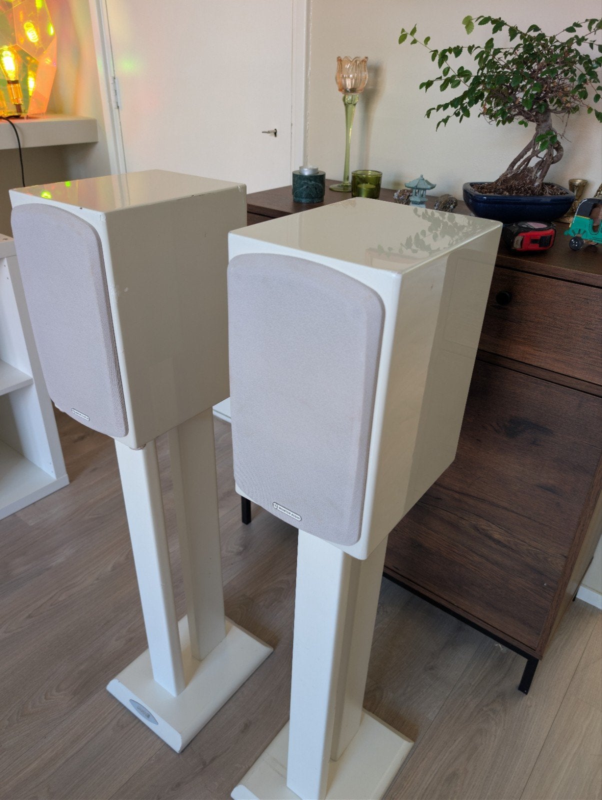 Monitor Audio Silver RX1 wit eventueel met stands, Audio, Tv en Foto, Luidsprekers, Stereo speakers, Gebruikt, Inclusief standaarden