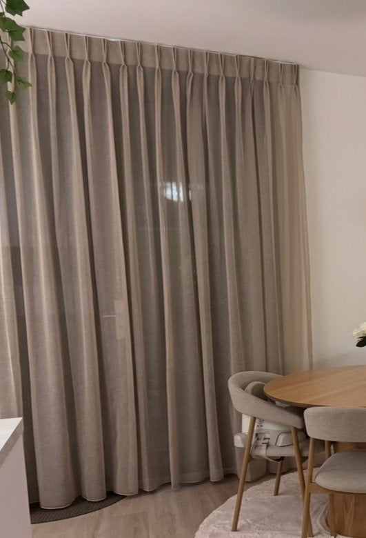 Zandkleurige Vitrages 215x260cm, Vitrage, Beige, Ophalen of Verzenden, Lichtdoorlatend