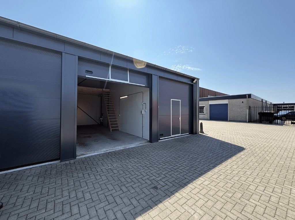 Bedrijfsruimte te huur – 35 m² - Gorredijk, 45 m², Huur, Bedrijfsruimte