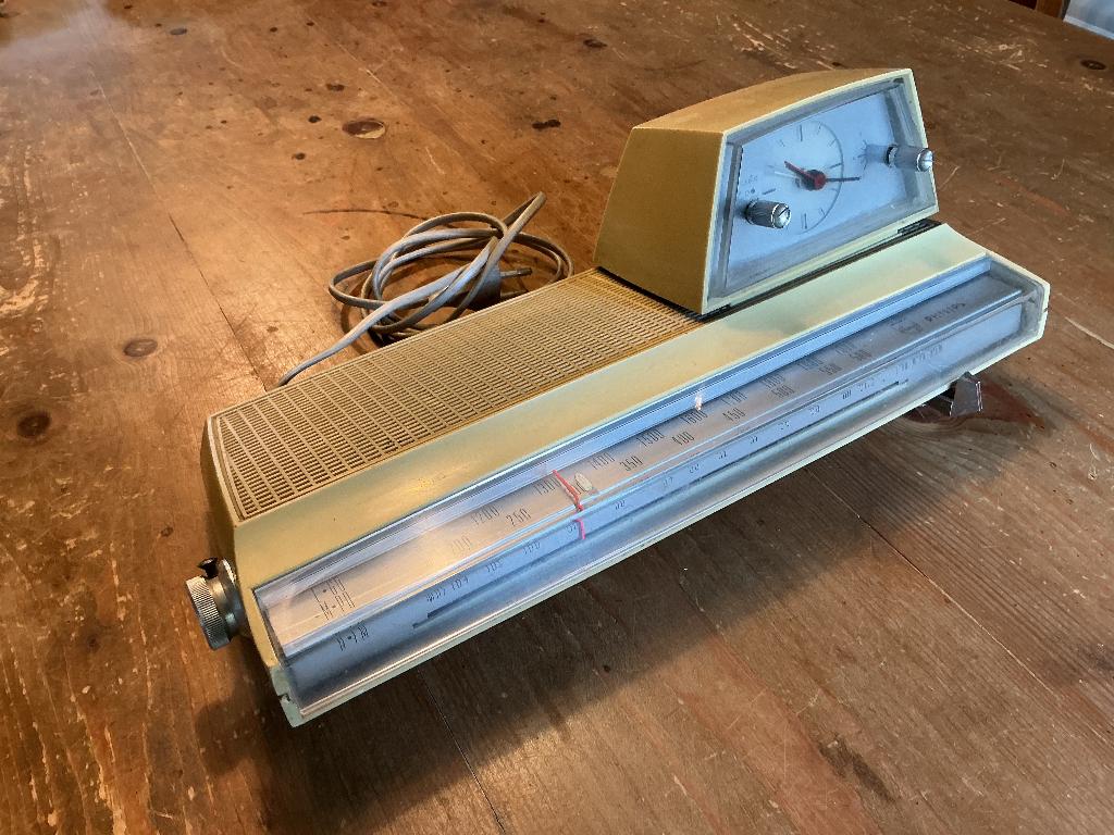 Philips 22 RS 274 wekkerradio / klokradio, Ophalen