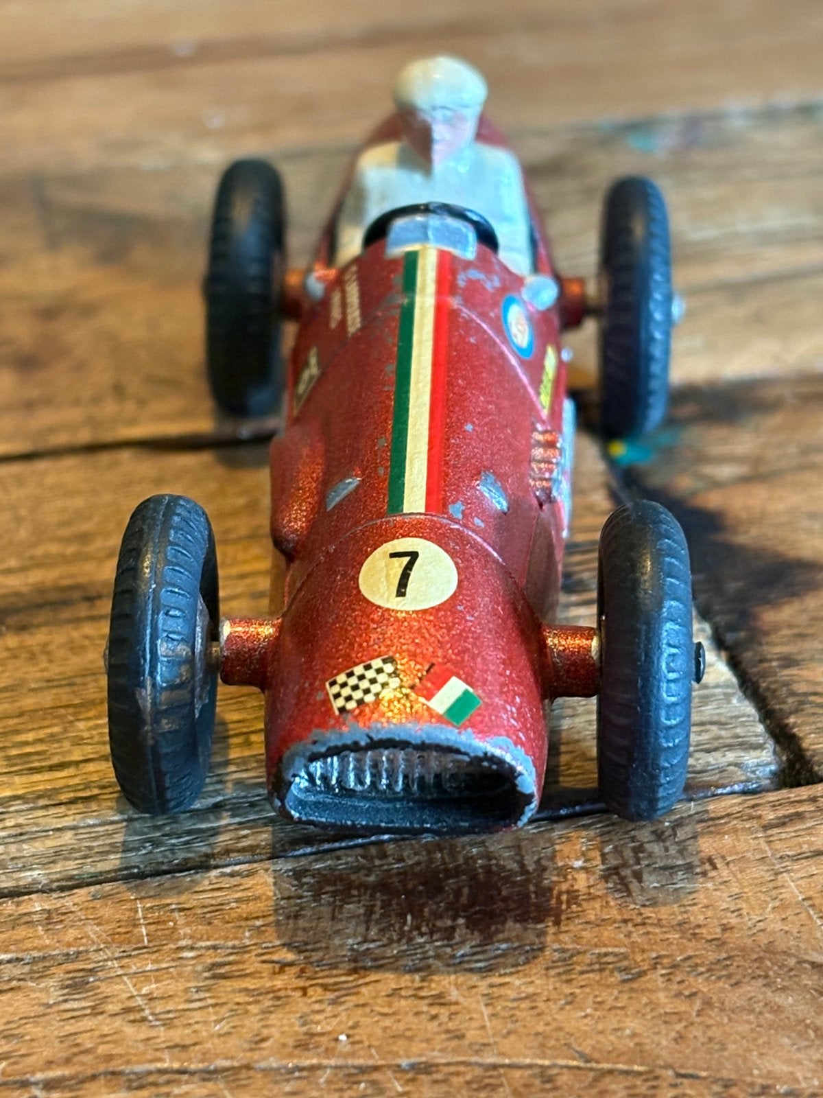 Dinky Toys 23J Ferrari Racewagen – vintage repaint, Ophalen, Zo goed als nieuw, Auto, Dinky Toys