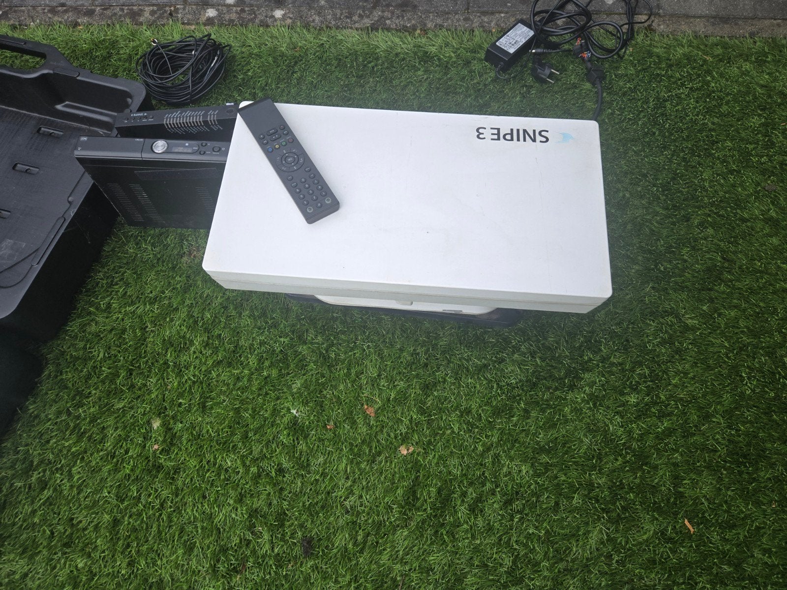 Volautomatische Satellietschotel SNIPE 3 met ontvanger, Ophalen of Verzenden