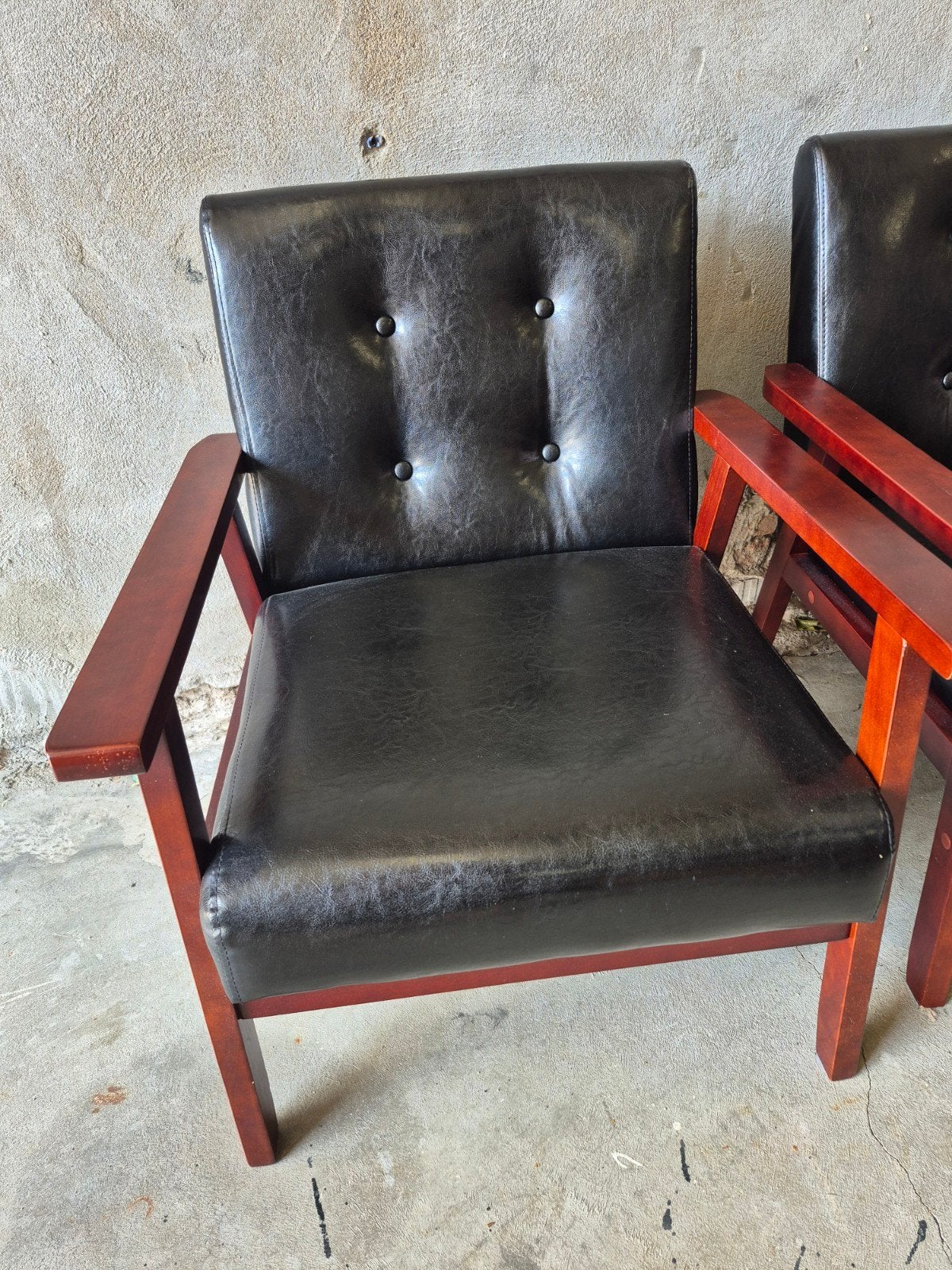 4 gave fauteuils zwart met hout vintage look, Ophalen, Zo goed als nieuw, 75 tot 100 cm, 50 tot 75 cm