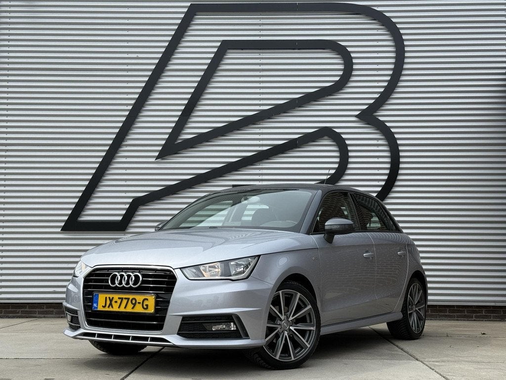 Audi A1 Sportback 1.0 TFSI Sport S line Edition 2e Eigenaar|, Auto's, Voorwielaandrijving, 95 pk, Start-stop-systeem, Leder en Stof