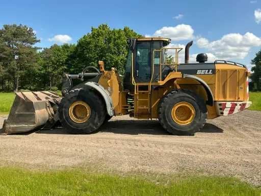 2010 Bell L2606E Shovel, Wiellader of Shovel
